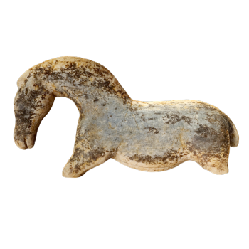 旧石器时代的猛犸象牙马雕像